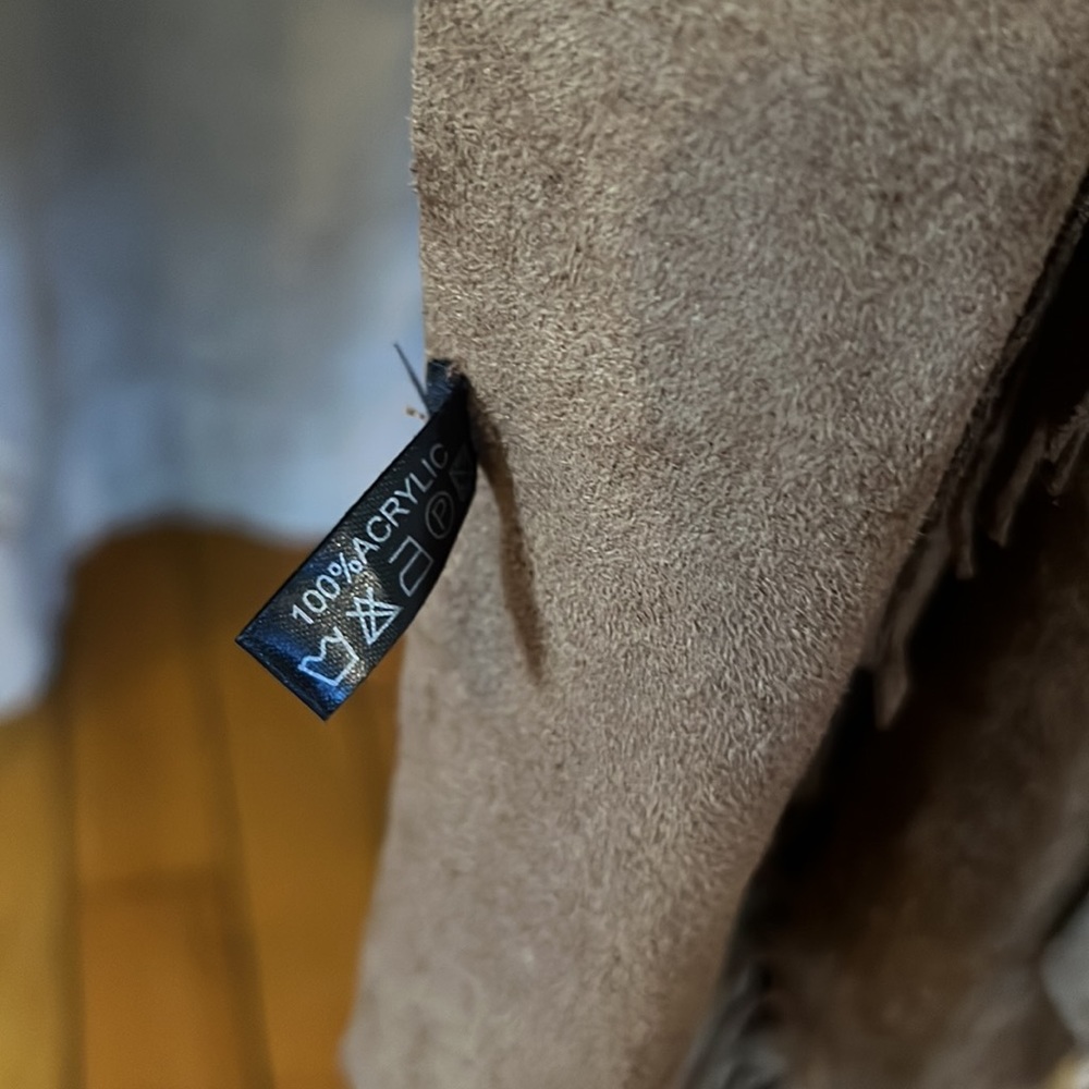 Scarf - Picture 2 of 3